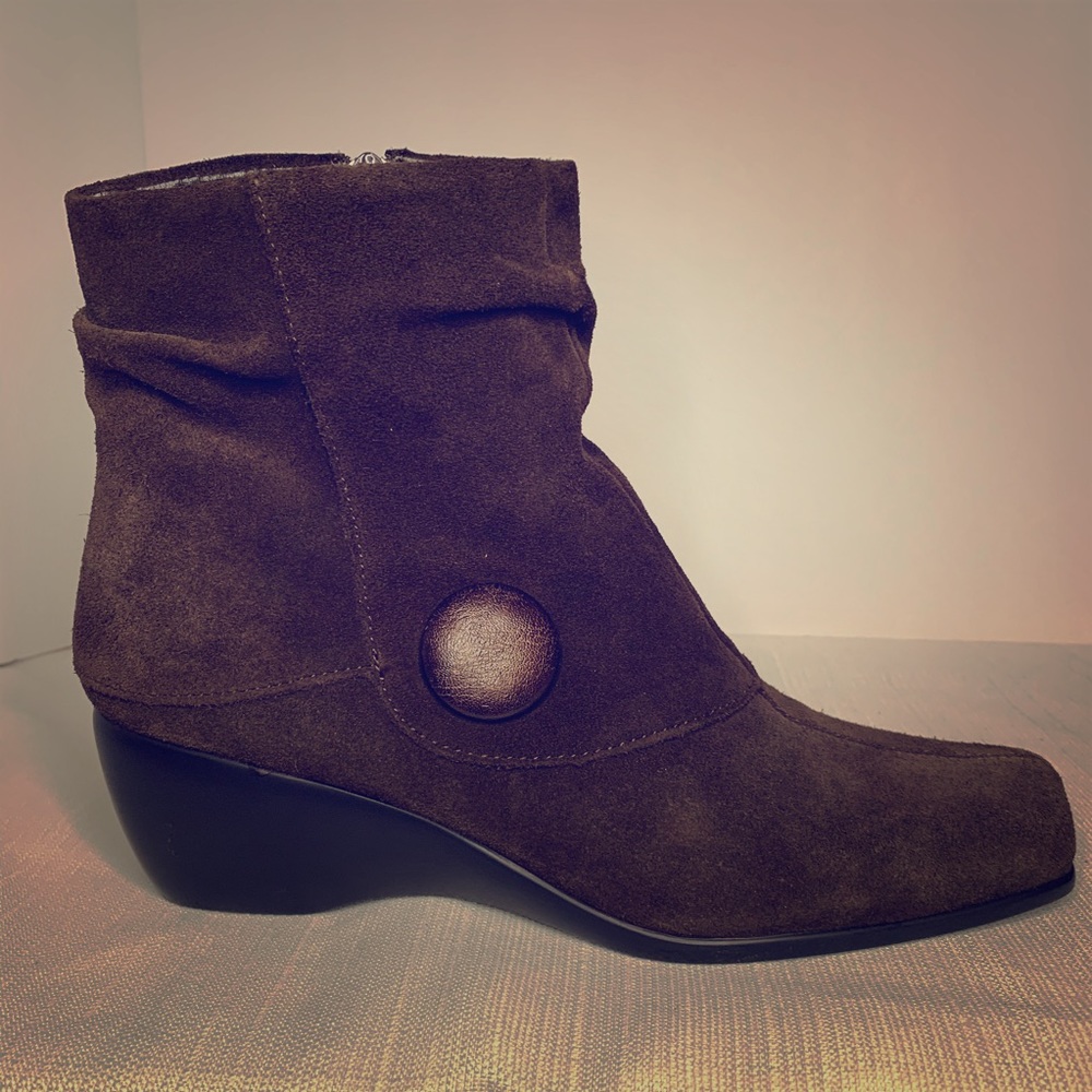 Andrew Geller Brown Suede Leather Ankle